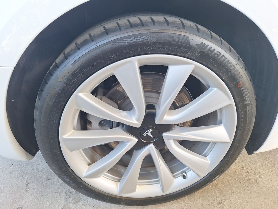 Tesla 3 Dual Motor Long Range Awd