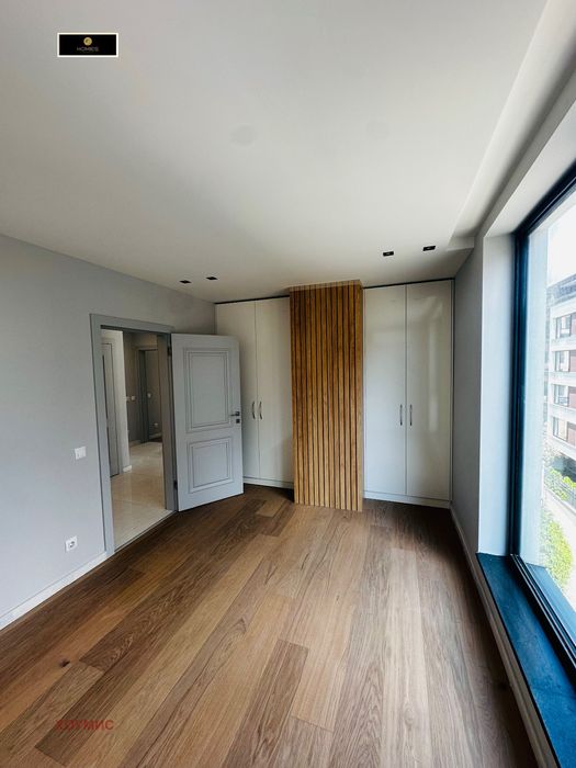 Продава се Тристаен апартамент в София, Кръстова вада - 97 кв.м за 4485 €/кв.м - Снимка #12
