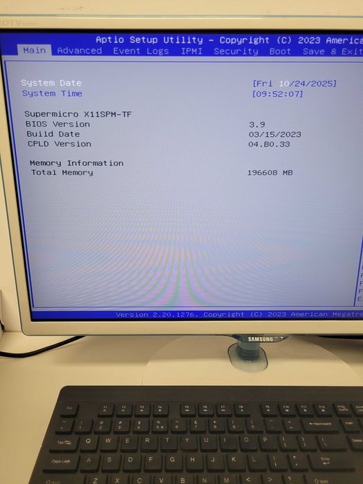 Server Supermicro X11SPM-TF vROC + Xeon Gold 6138 20c 40th 2 GHz