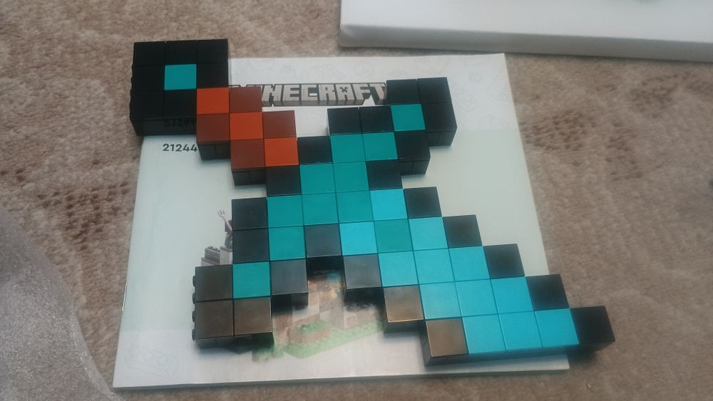 LEGO Minecraft Calatorie pe corabia de pirati 21259