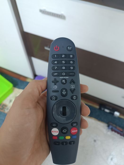 Телевизор LG, диагональ 110 см
