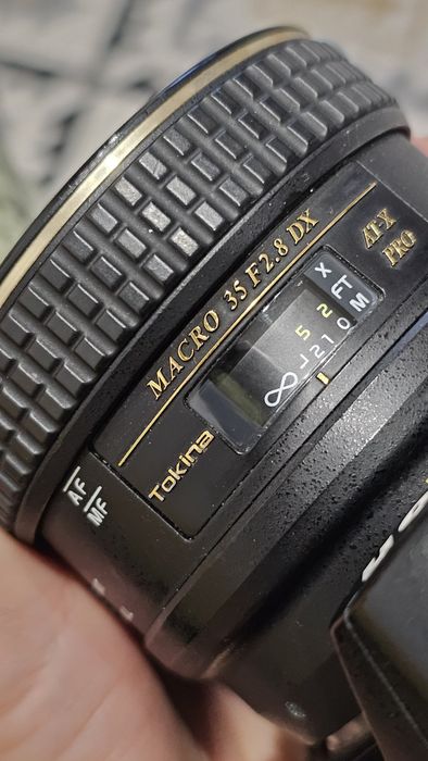 Nikon d7000 + tokina macro 35mm 2.8 dx