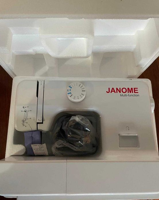 Швейная машина Janome новая