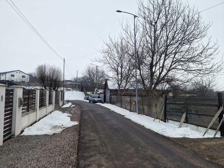 Teren Intravilan 1000MP /Asfalt / Utilitati / Iluminat public/ingradit