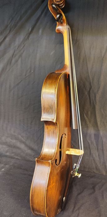 Vioară veche germană