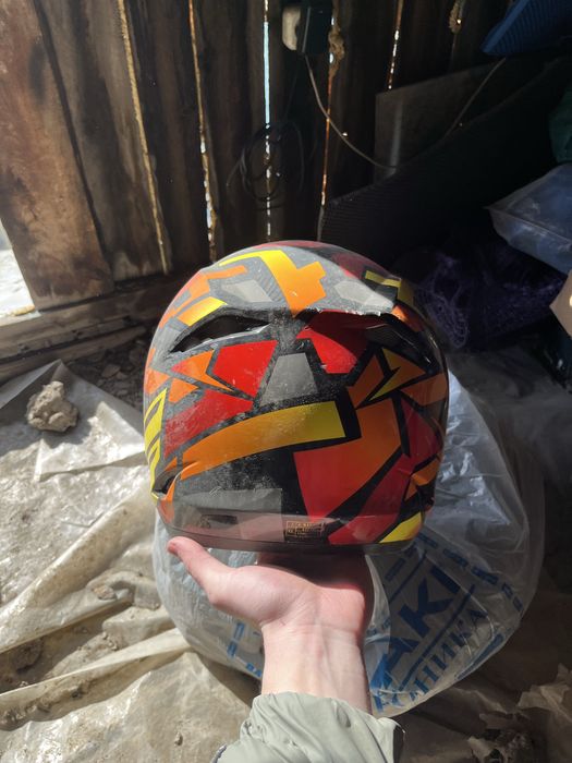 Продам шлем 20.000