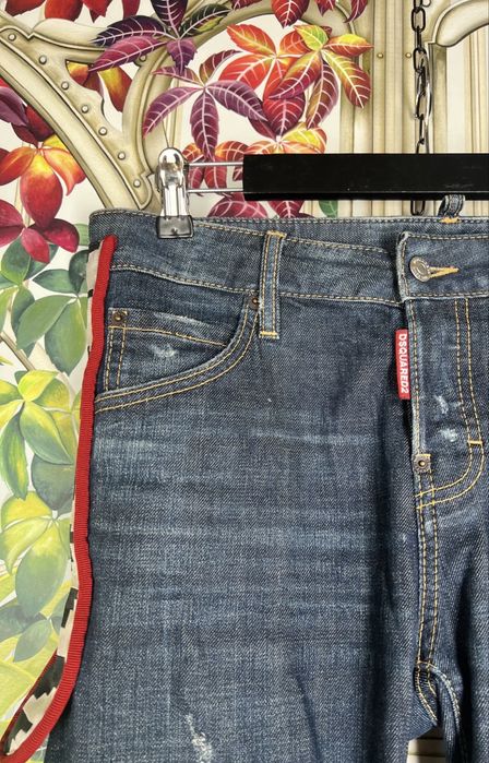 dsquared2 jeans.