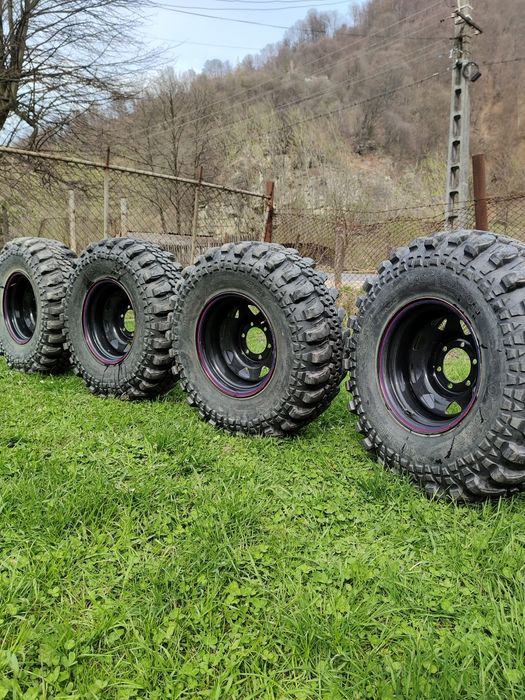 Roti offroad jante 6x139.7 R15 ET negativ anvelope CST 33 11.5 R15