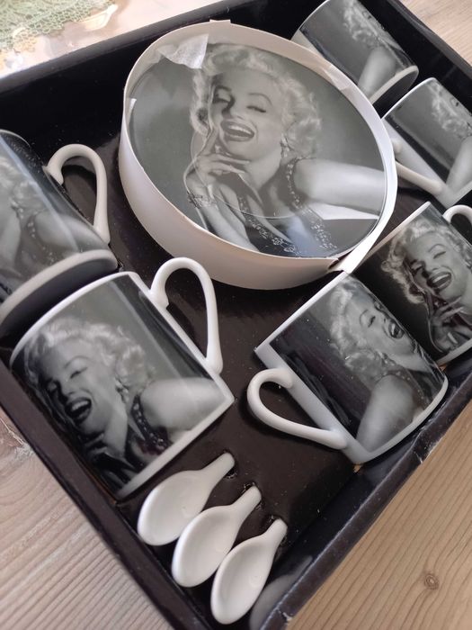 Cadou de Craciun ,Set cești espresso Marilyn Monroe/Sigilat