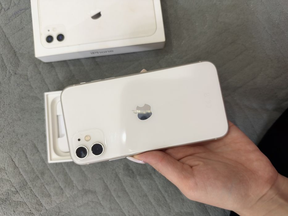 Продам iphone 11