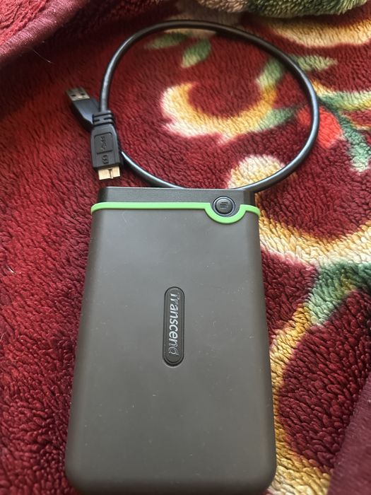 Продам внешний жесткий диск Transcend 1 Trb