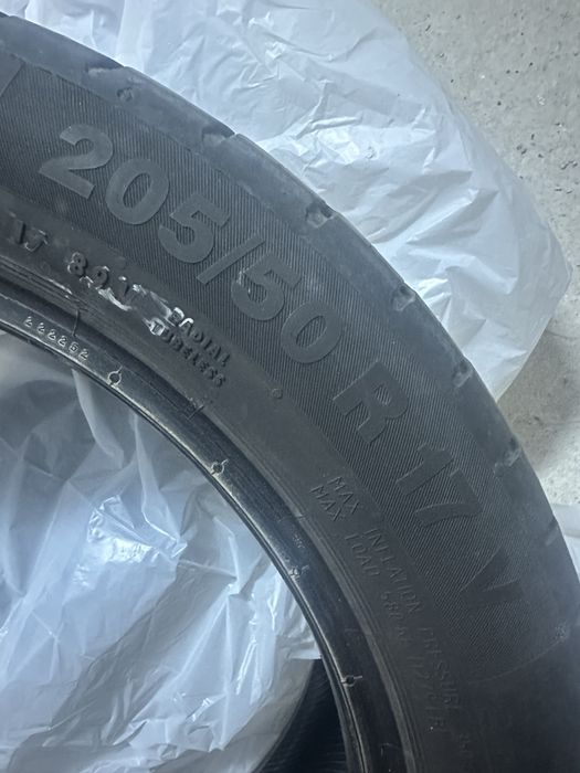 Vand 2 anvelope Continental 205/50/R17