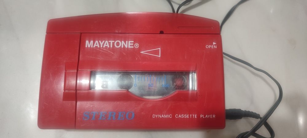 2 aparate audio cu casetă tip walkman