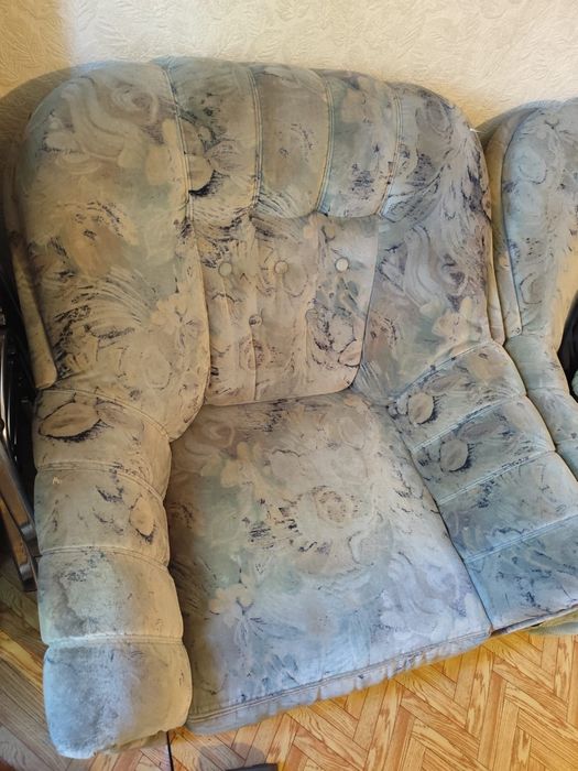 Отдам даром 2 кресла и диван