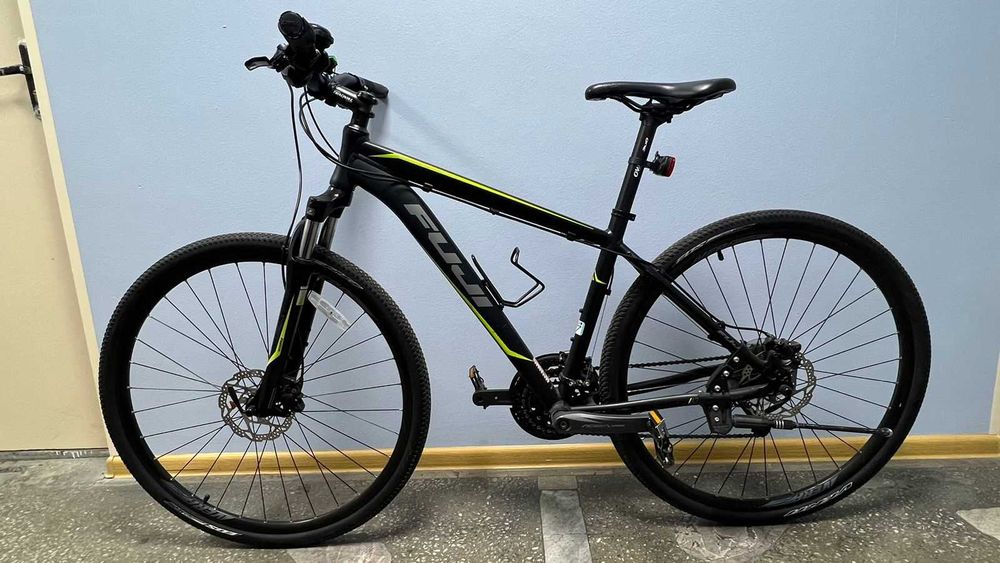 Гибрид Fuji Bikes Traverse 1.3
