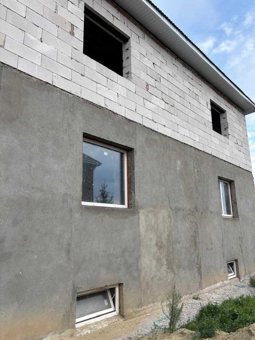 Продажа 3-этажного дома