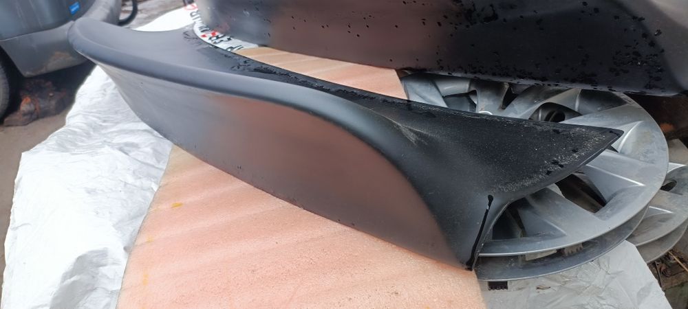 Спойлер Утиный хвост универсальный