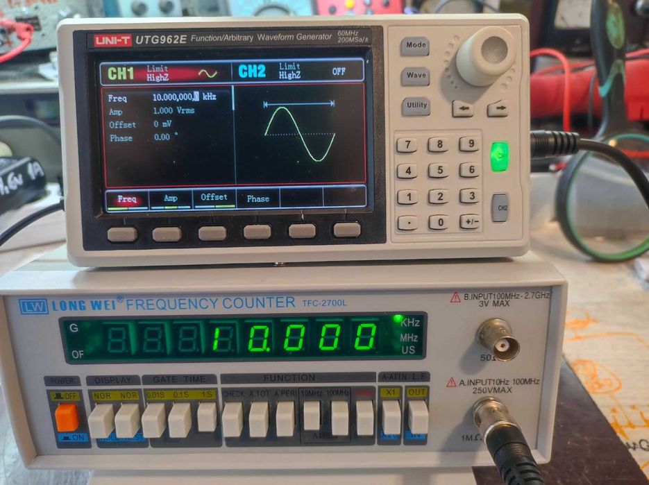 Продава се честотомер до 2700МХц за ремонт на комуникационна техника
