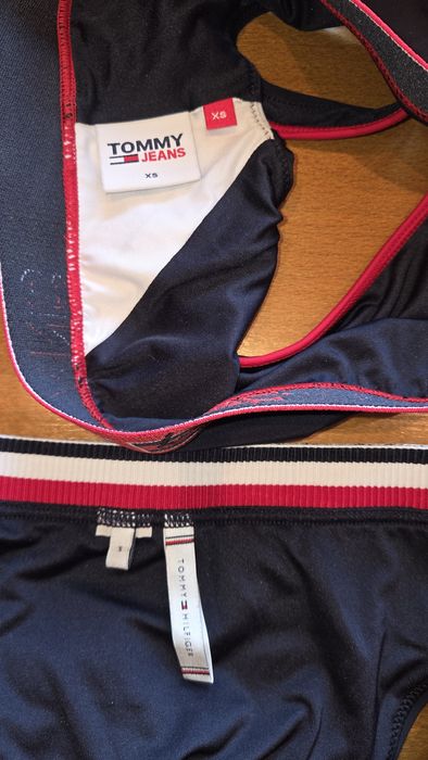 Tommy Hilfiger, чисто нов бански от две части