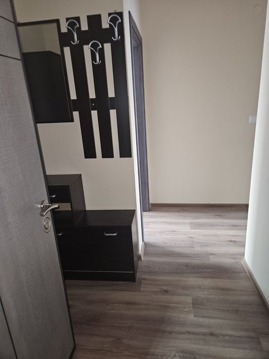 Давам под наем двустаен апартамент  !