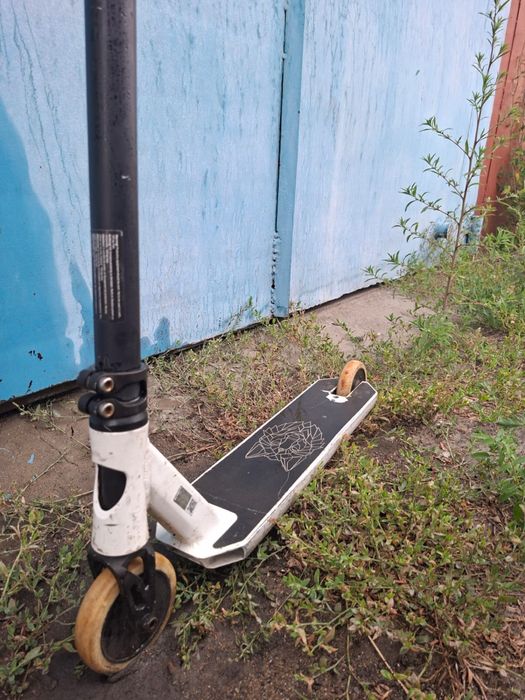 Трюковой самокат