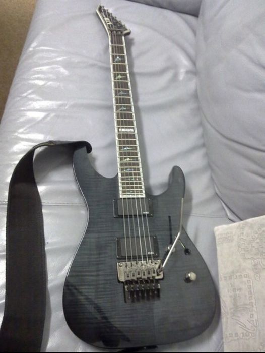 Гитарв ESP LTD M 1000