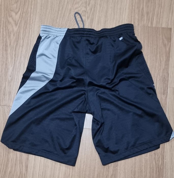 Pantaloni scurti nike