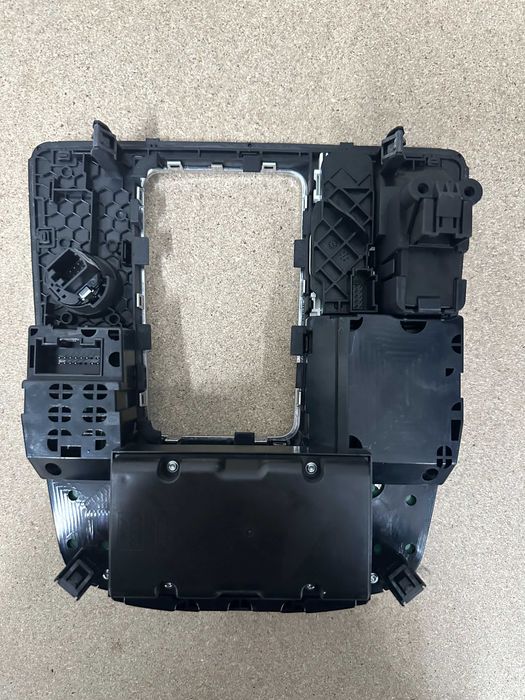 Конзола MMI Audi A6 C7