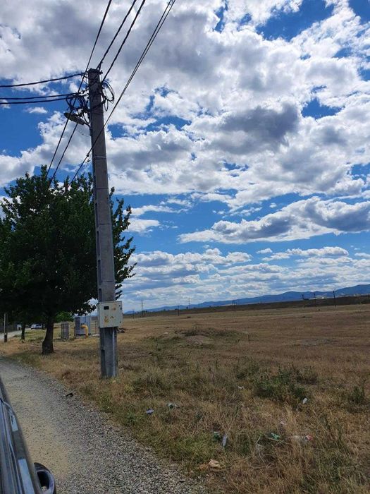 Proprietar, 2000 mp teren extravilan, zona Targul auro Serbanesti