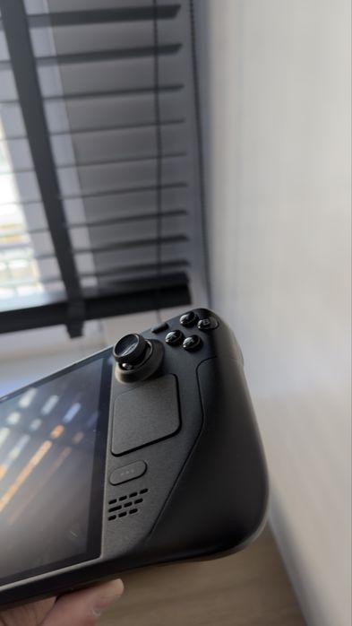 СРОЧНО ПРОДАМ Steam deck oled 1tb