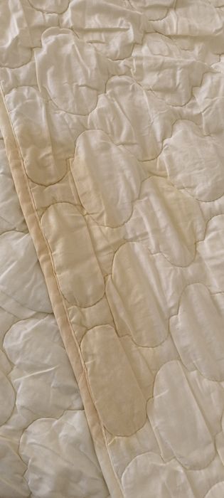 Одеяло 2х спальное размер 200/215