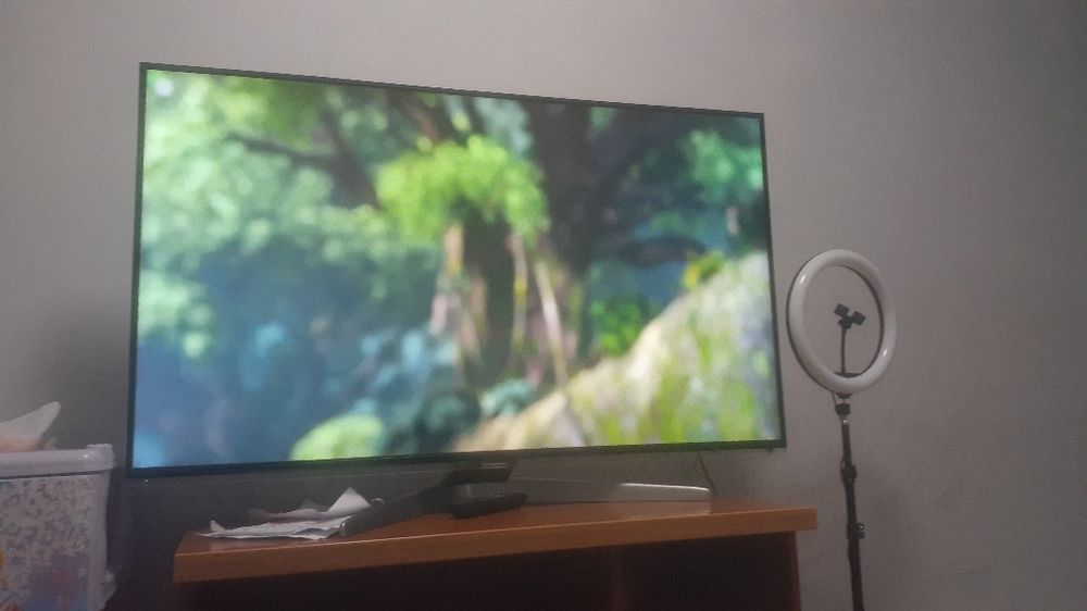 Телевизор Панасоник.