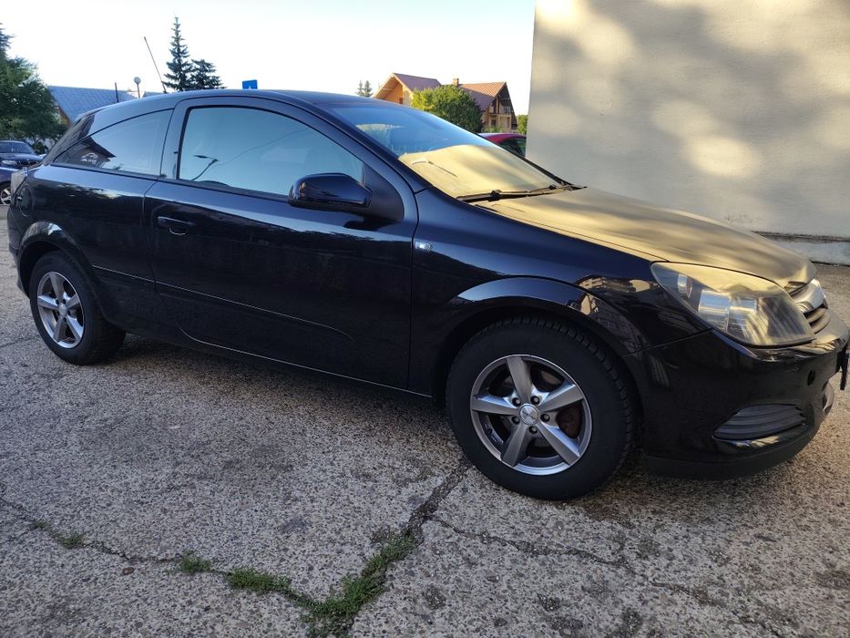 Opel Astra H GTC
