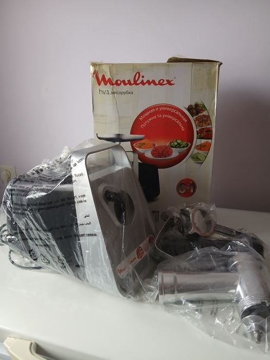 Мясорубка  Moulinex HV3