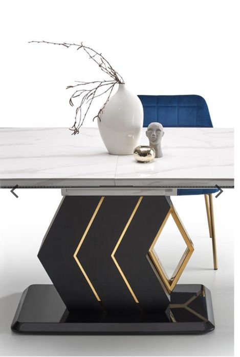 Трапезна маса Винченза стилна и луксозна