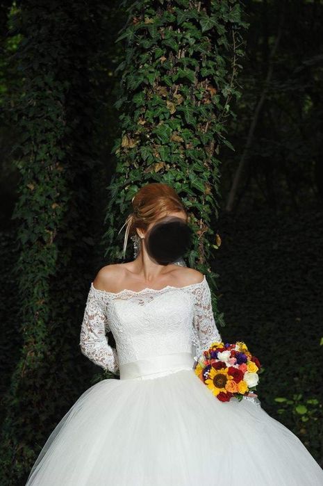 Vand rochie de mireasa
