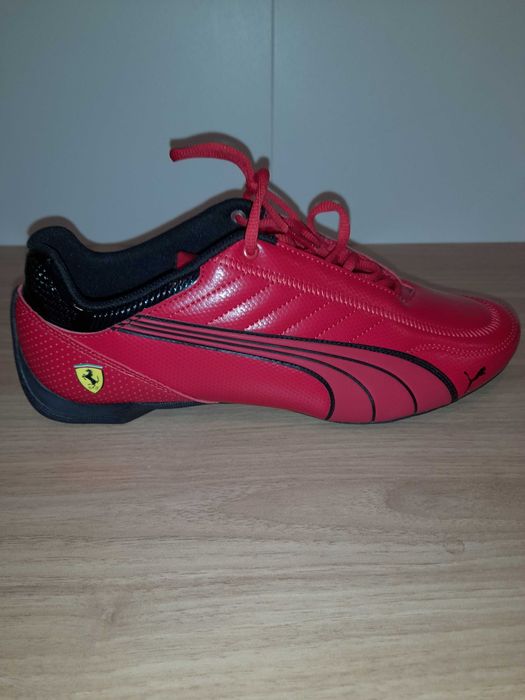 Adidasi puma Ferrari