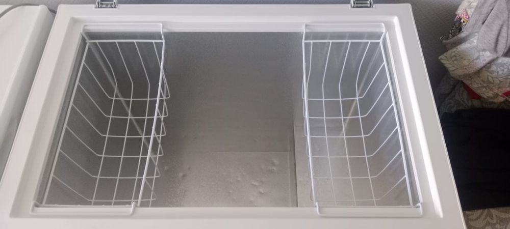 Продам морозильник 200л