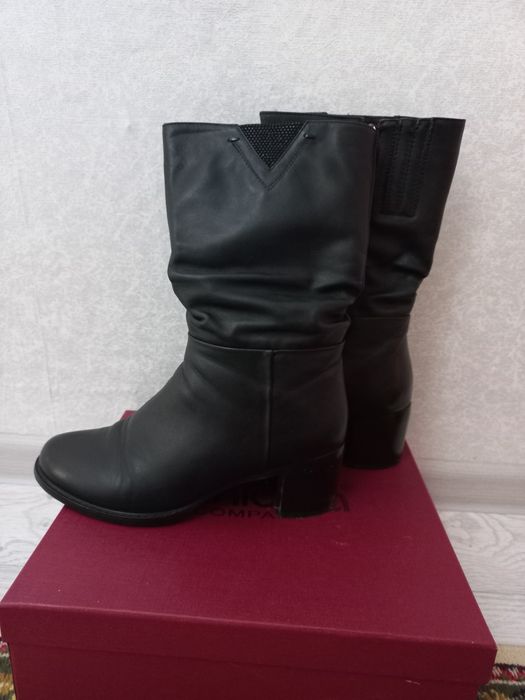 Продам обувь осень,весна