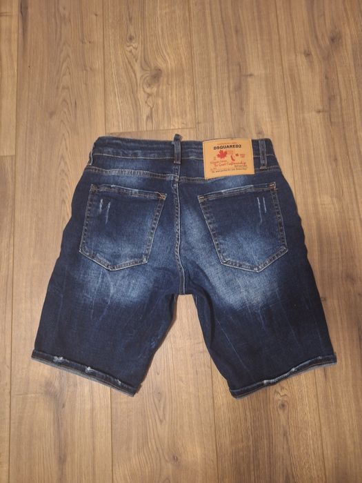 Dsquared2-къси дънки