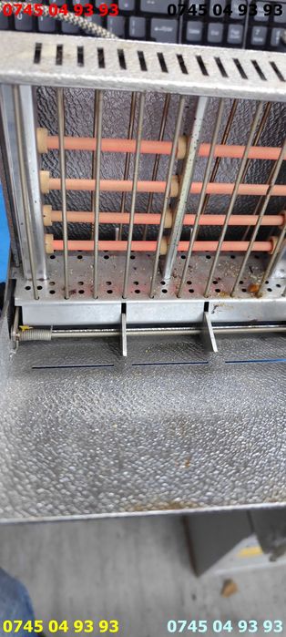 prajitor de paine vintage functioneaza impecabil ft. rezistent