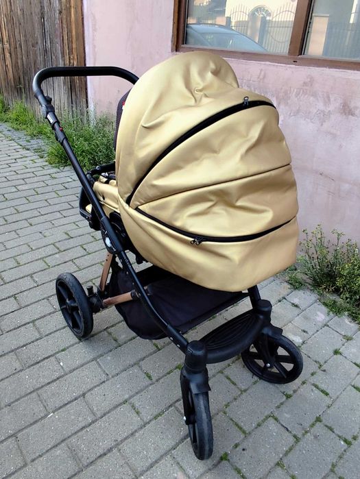 Vand carucior copii firma MAKAN in stare foarte buna