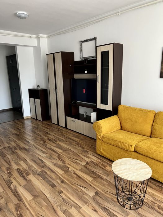 Vand apartament cu o camera Iulius Mall