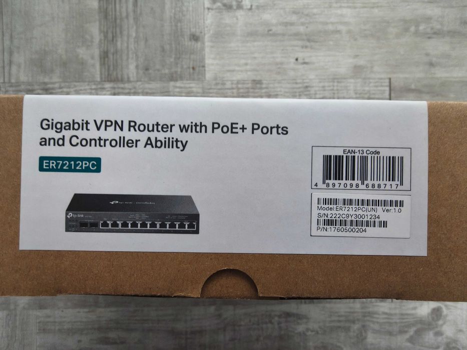TP‑Link ER7212PC. Router Gigabit + Switch PoE Omada. Stare impecabilă, ca nou!