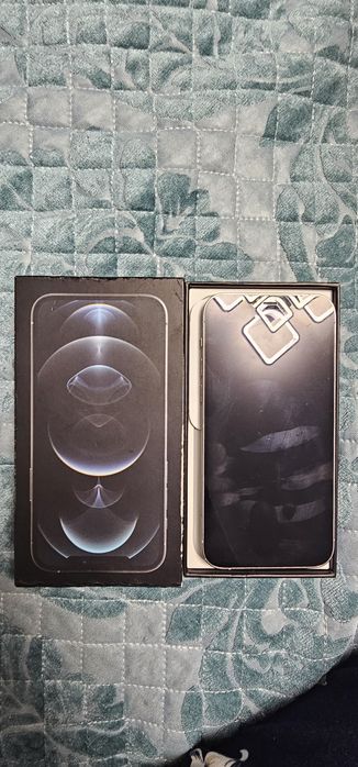 iPhone 12 Pro  мобильный телефон