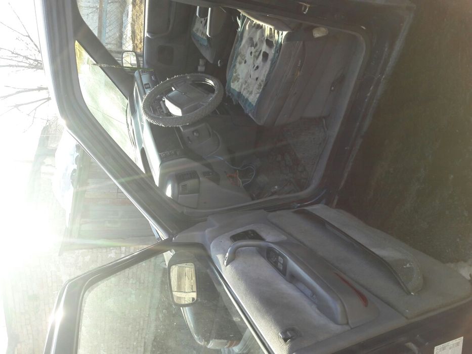 Продам Крайслер Минивен