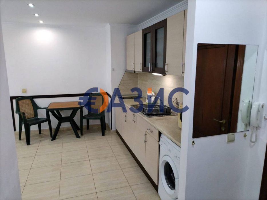 Продава се Двустаен апартамент в Свети Влас - 54 кв.м за 812 €/кв.м - Снимка #1