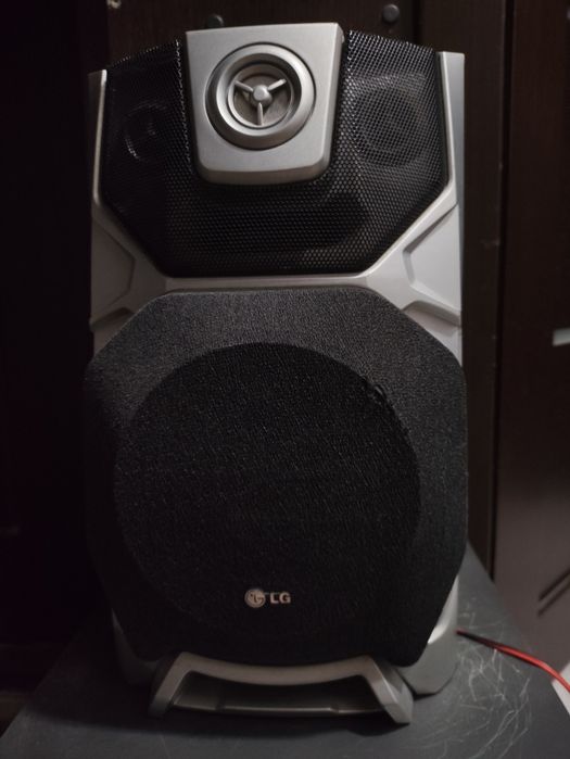 срочно продам музыкальный центр