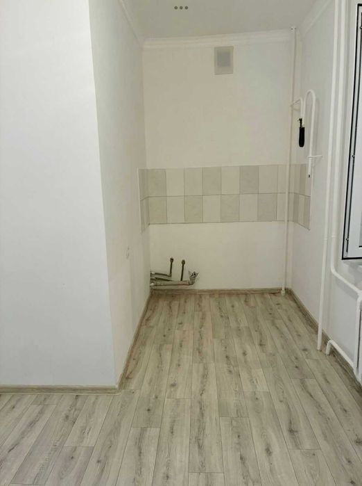 Продам квартиру  этажка