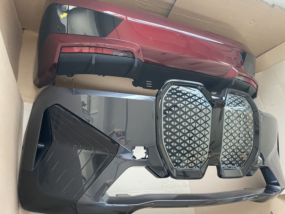 Bara fata  BMW iX I20 M-paket bara spate